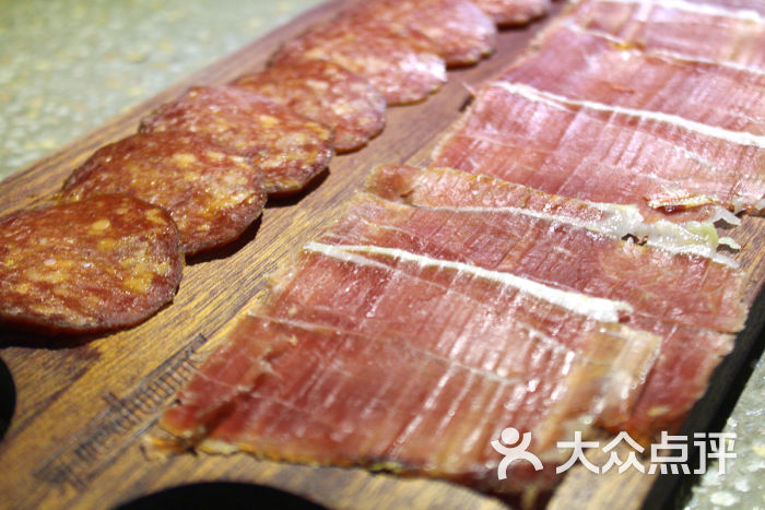 09-伊比利亚火腿,香肠拼盘138元