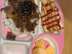 -暖食光·台式家庭餐厅·生日主题店(万达店)