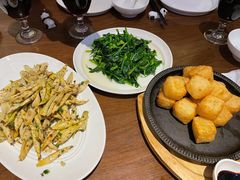 清炒豌豆尖-眉州东坡·熊猫主题餐厅(枫蓝店)