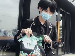 -星巴克(济宁万达广场店)