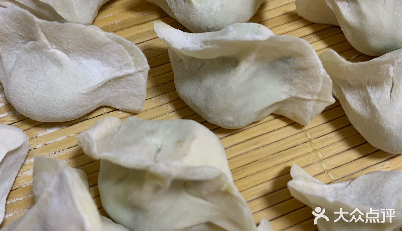 感受大自然的美好味道山野菜饺子