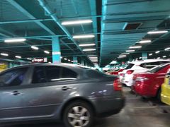 -欧尚超市苏州店停车场(金鸡湖路店)