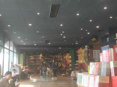 -钟书阁(珍园店)