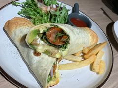牛油果鸡肉卷-Maxpoint Kitchen 西餐咖啡(乐峰广场店)