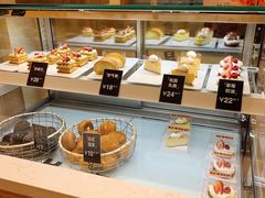 面包甜点陈列柜-分子跳动鲜活面包(五一大道店)