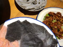 -白乐天毛肚火锅馆(解放碑店)