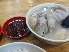 -雷祖芳老妈蹄花店
