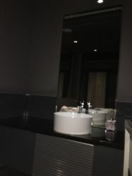 -奈瑞儿美养院