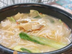 -灵芝妹子海鲜米线(香炉礁山姆店)