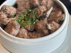 莲藕粉蒸伊比利亚黑毛猪排骨-RIVIERA 松鹤楼(外滩店)