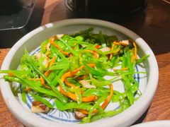 五彩花菇荷兰豆-云海肴·汽锅鸡·云南菜(领展购物广场·中关村店)