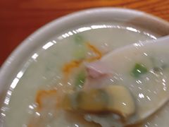 皮蛋瘦肉粥-粥全粥到海鲜家常菜·海肠捞饭(嫩江路店)