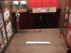 -一兰拉面(梅田阪急东通店)