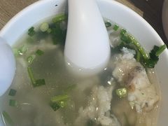 -三姐妹糯米饭·包子·饭面(绣山店)