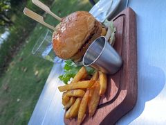 -三勾JJJ Burger&Coffee(梅溪湖店)