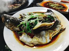清蒸鲈鱼-鲜小岛·铜锅涮肉