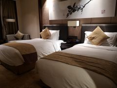 -成都保利公园皇冠假日酒店(熊猫基地店)