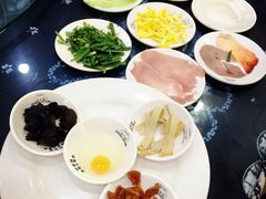 -桥香园云南过桥米线(金马碧鸡店)