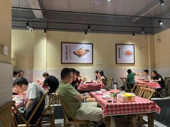 -罗霸蛮老岳阳大排档·鲜货烧烤·土吊子煨砂锅烧菜