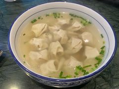 特色鸡肉馄饨-四宜糕团店(南大街店)