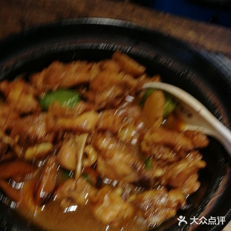 好吃不贵，真的四惠。米饭里泡上鸡汁，都不用吃肉了