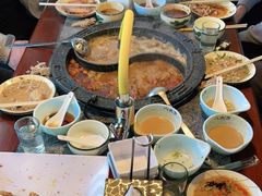 -八次方巴乡石锅鱼·金海湖水库活鱼(谷丰东路店)