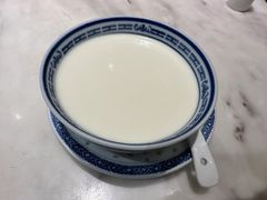 -香港百合居(LCM置汇旭辉广场店)