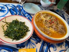 -川流不息·地道川菜·小龙虾(新松江路店)