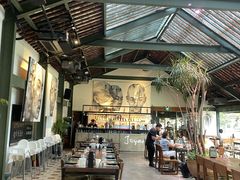 -喜洲吧·江畔老船厂·庭院餐厅(喜临院店)