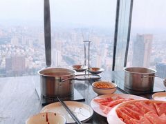 -云中捞高空旋转餐厅(商茂世纪广场店)