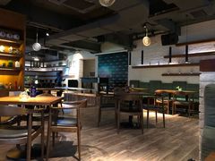 大堂-JINNS锦时 steak&pizza(浸信会礼拜堂旧址店)