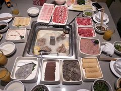 -海底捞火锅(金山百联店)