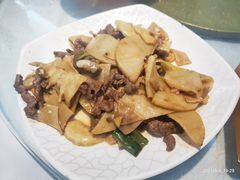 牛肉炒鲜笋-新享乐海鲜(翠华路店)