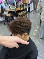 -藤野造型烫染·漂发