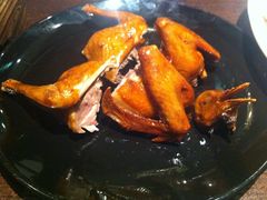 红烧乳鸽-汤城小厨•粤菜•靓汤(西直门凯德MALL店)