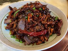 辣香牛干巴-蔼若春.传承三十年云南菜(金碧公园店)