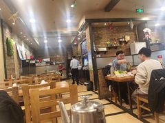 大堂-喇喇排骨火锅·传统韩式脊骨汤(望京西园总店)
