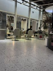 -PE SALON 