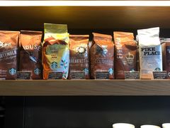 零售区-星巴克(成都机场T2店)