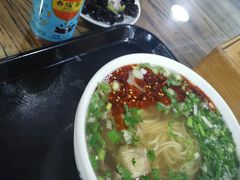 -陇上全荟兰州传统牛肉面(延吉路店)