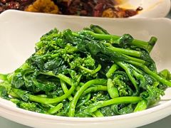 蒜蓉油菜苔-尘香•传统川菜(创汇首座店)