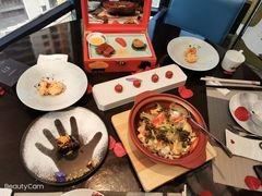 -江上荟·创意中国菜(绿地缤纷城店)