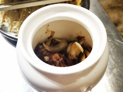 黑·秘酱壶渍牛肋-小肚皮饮食店