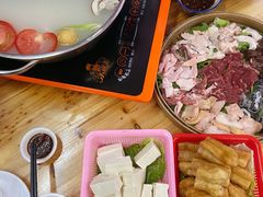 -喜半仙·牛八宝·两江米粉酒(普陀路店)