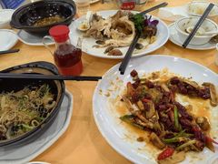-鹏城人家海鲜酒家·23年老字号(较场尾店)