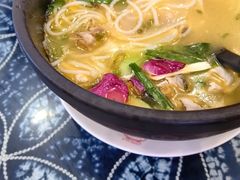-桥香园过桥米线(国贸店)