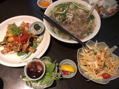 生熟牛肉粉-大头虾越式风味餐厅(光明广场店)