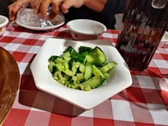 拍黄瓜-老佛爷正宗铜炉蛙锅(五道口店)