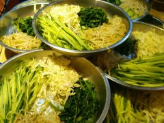 -闯关东东北农家菜(崂山石老人店)