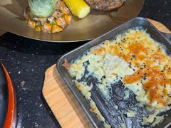 -韩烧牛中牛·甄选黑牛烤肉(黑金店)